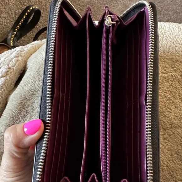 Coach Black Leather Wallet with Silver Buckles - Picture 6 of 6